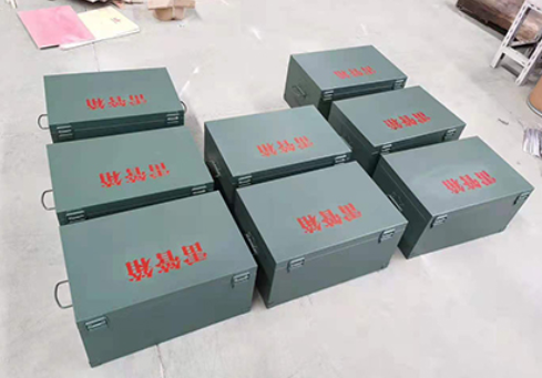 平昌炸药箱和雷管箱一般是怎么存放的？