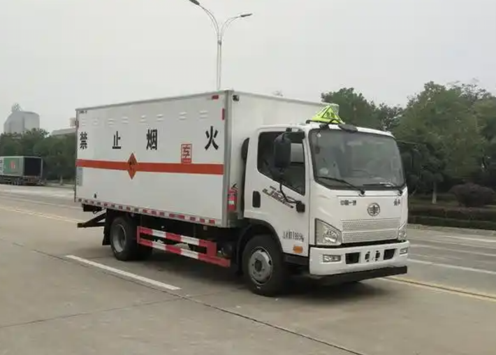 平昌爆破器材运输车可以上高速吗？